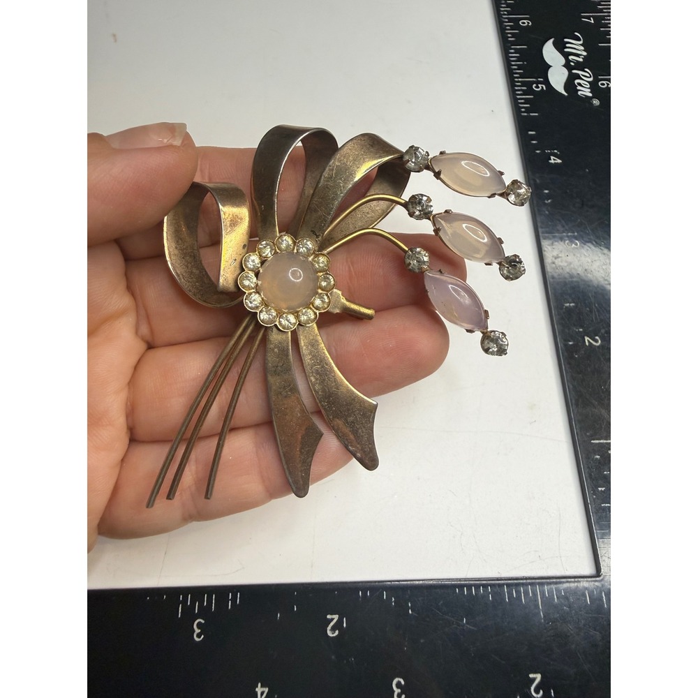 Vintage Gold Tone Pink Cabochon Rhinestone Ribbon Spray Bow Brooch Pin